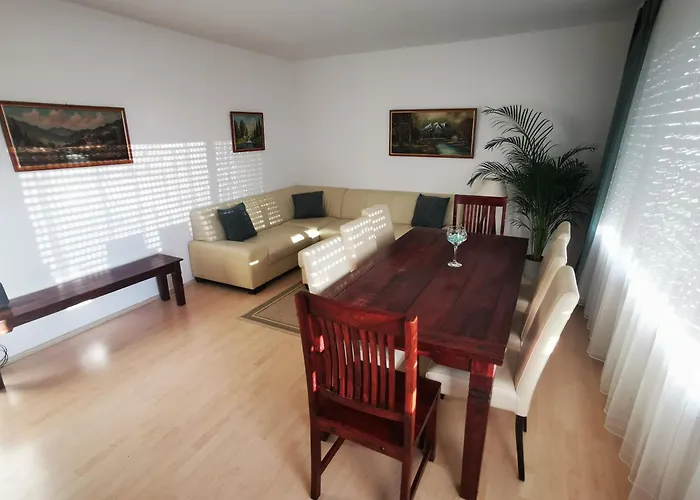 Koblenzliebe Mosel Ferienwohnung 3-Zimmer Balkon Parking